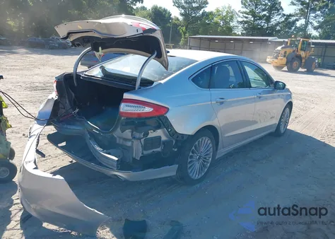2014 Ford Fusion Hybrid Titanium z USA, uszkodzony, nr VIN 3FA6P0RU6ER378543